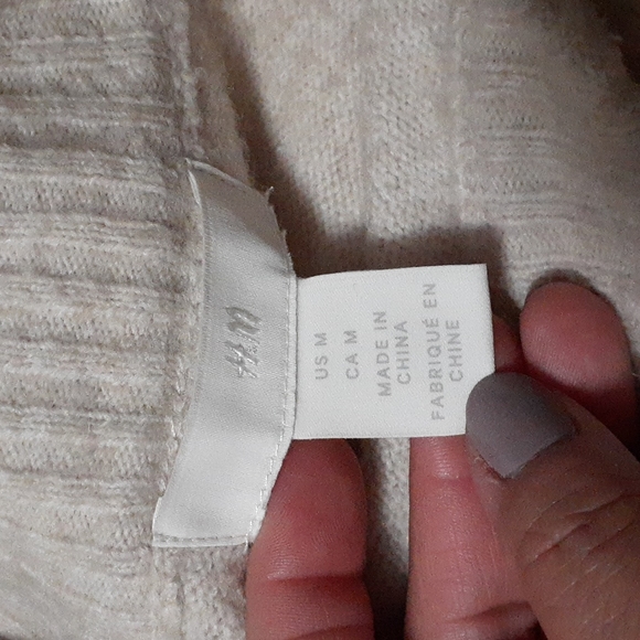 Sweater - Picture 3 of 4